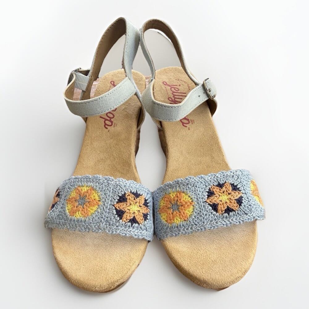 JELLY POP ENCHANT BLUE MULTI CROCHET 423 WEDGE SIZE 8.5 STRAP SANDALS SHOES - Picture 1 of 6